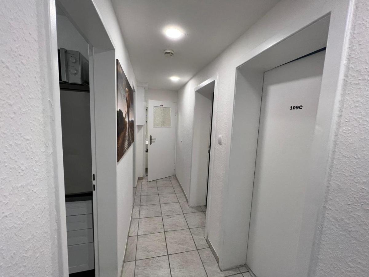Schoenes Einfaches Zimmer In Oldenburg 109 Apartment Exterior photo