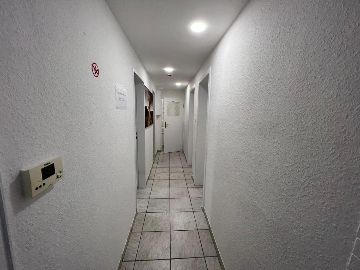 Schoenes Einfaches Zimmer In Oldenburg 109 Apartment Exterior photo