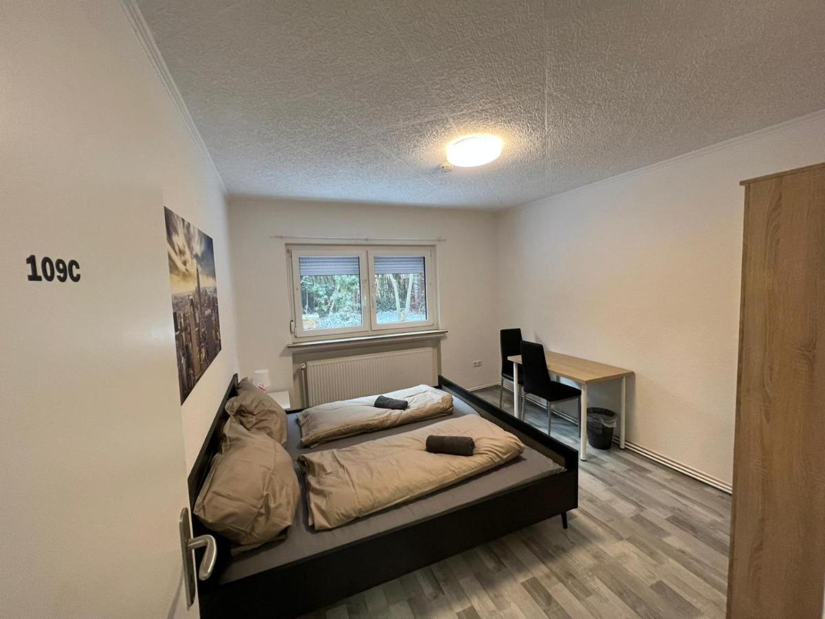 Schoenes Einfaches Zimmer In Oldenburg 109 Apartment Exterior photo